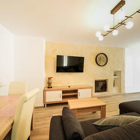 Casa Loma Con Terreno Privado Y Parking Compartido - A 800m De Playa Poniente * Benidorm