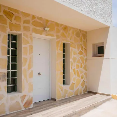 Casa Loma Con Terreno Privado Y Parking Compartido - A 800m De Playa Poniente Сasa de vacaciones Benidorm