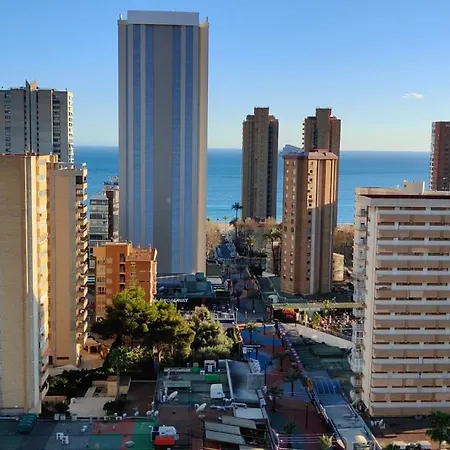 Solo Familias Torre Domo * Benidorm
