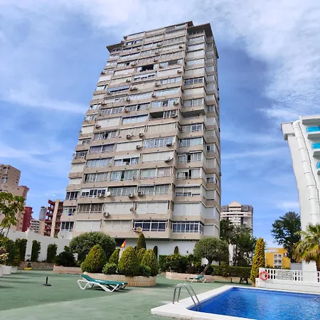 Solo Familias Torre Domo Apartment *