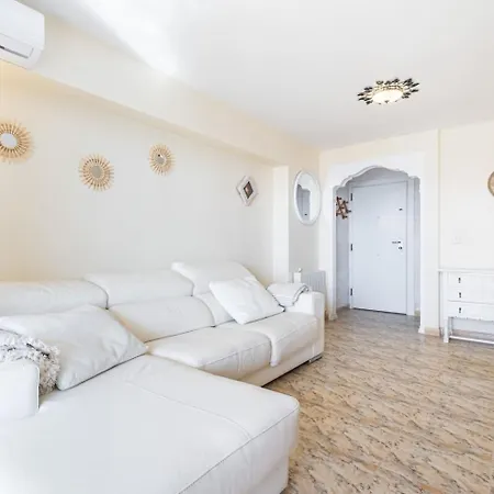 Magico Paraiso En Alturas Piscina Y Pista De Tenis Benidorm