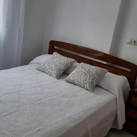 3 Matrimonio A 100 M De La Playa * Benidorm
