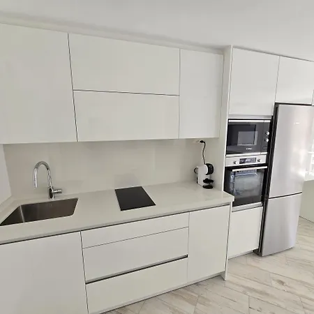 Apartment 4b On The *