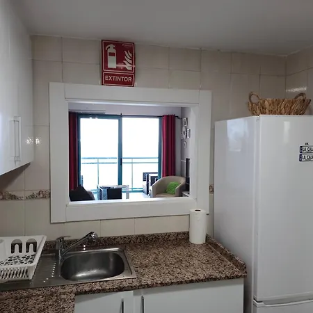 Atrium Apartment *