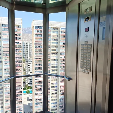 Atrium Apartment *