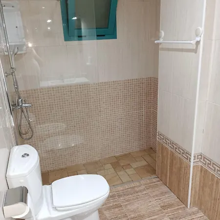 Atrium Apartment *