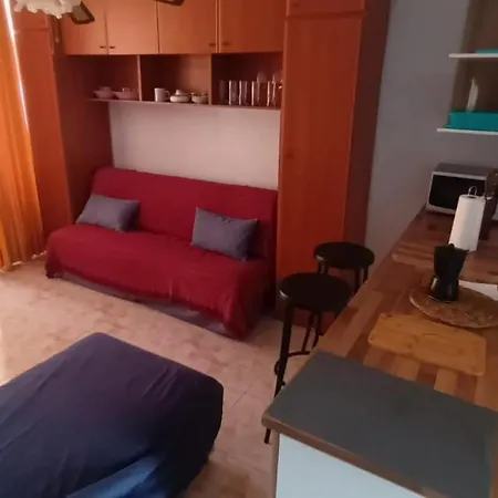 Apartment Nuevo Apto Hasta 6 Personas Muy Cerca De Playa Levante Con Jardines Y Gran Piscina , Pista De Tennis Y Futbol Deportes Y Zona Infantil ,en Urbanizacion Con Parking Benidorm