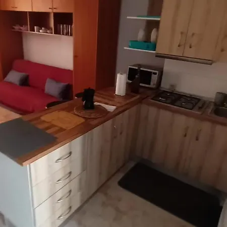 Apartment Nuevo Apto Hasta 6 Personas Muy Cerca De Playa Levante Con Jardines Y Gran Piscina , Pista De Tennis Y Futbol Deportes Y Zona Infantil ,en Urbanizacion Con Parking Benidorm