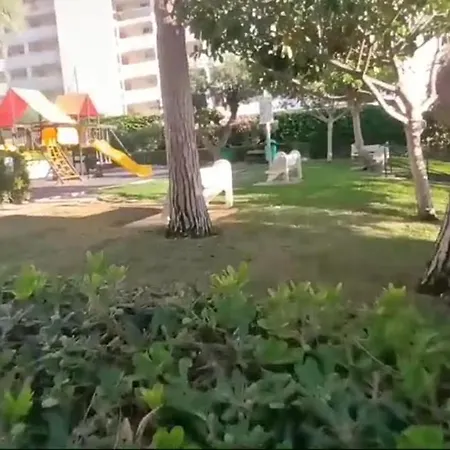 Nuevo Apto Hasta 6 Personas Muy Cerca De Playa Levante Con Jardines Y Gran Piscina , Pista De Tennis Y Futbol Deportes Y Zona Infantil ,en Urbanizacion Con Parking * Benidorm