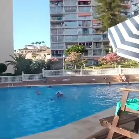 Nuevo Apto Hasta 6 Personas Muy Cerca De Playa Levante Con Jardines Y Gran Piscina , Pista De Tennis Y Futbol Deportes Y Zona Infantil ,en Urbanizacion Con Parking Apartment Benidorm