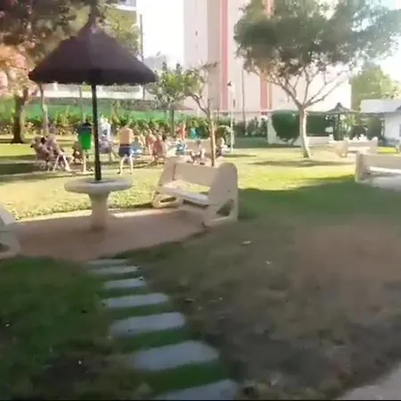 Apartment Nuevo Apto Hasta 6 Personas Muy Cerca De Playa Levante Con Jardines Y Gran Piscina , Pista De Tennis Y Futbol Deportes Y Zona Infantil ,en Urbanizacion Con Parking *