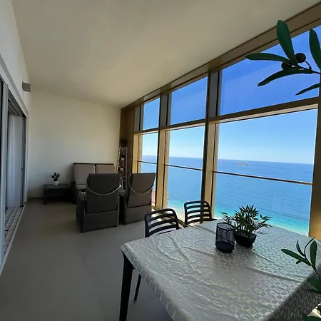 Intempo Sky 26 Floor Seaview Appartement *