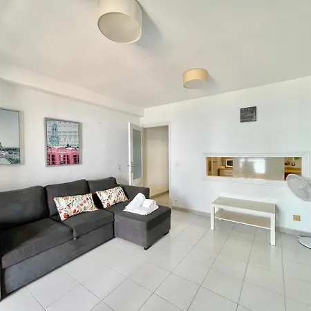 Apartment Seafront Poniente Blueline