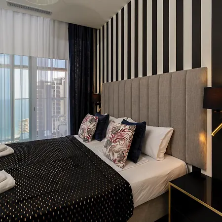 Apartment Intempo By Leo