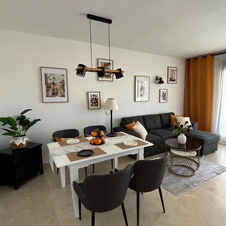 Apartamento Oasis Cala Alta New 120qm Free Parking, Pool, 2 Bath, 3bdr, Wi-fi, Air-condit Benidorm