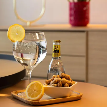Beach - Beautiful Beachside Getaway By Costa Activa Apartment