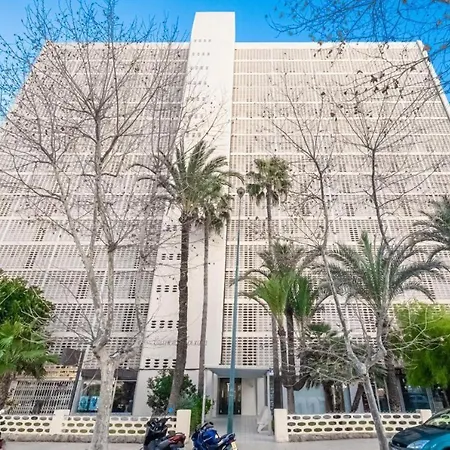 Apartamento Con Piscina Y Garaje, Playa A 10 Min
