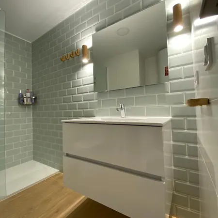Blue Horizon Apartment *