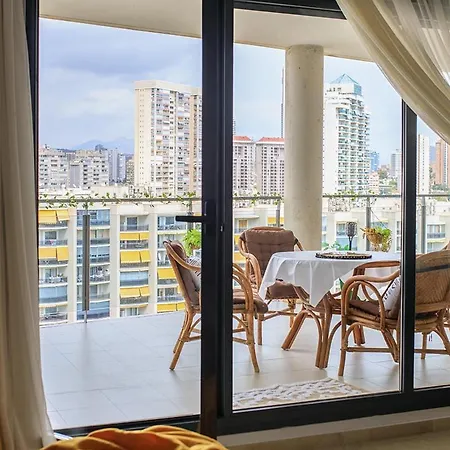 Apartamento Oasis Cala Alta New 120qm Free Parking, Pool, 2 Bath, 3bdr, Wi-fi, Air-condit *