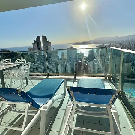 Highrise With Stunning Views From Private Balcony 85 Apartment *