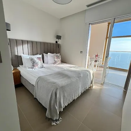 Intempo By Leo Apartment *