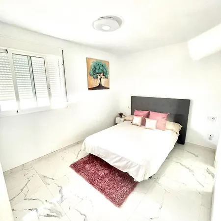 Moderno Y Amplio En Rincon De Loix 아파트 *