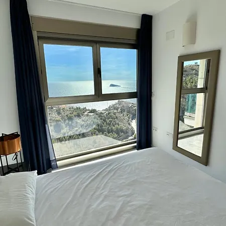 High Rise On The 39th Floor With Private Terrace And Sea Views