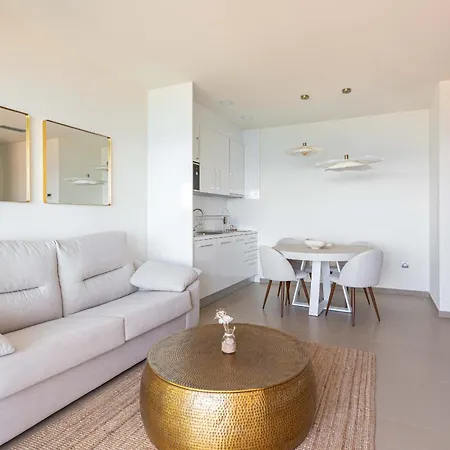 Intempo By Holuxe - 322 - 32nd Floor Apartment