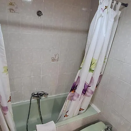 Casa 1- Centro Benidorm-solo Mayores De 30 Anos Y Familias * Benidorm