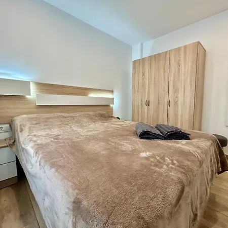Apartment Casa De La Playa In The Old Town Of Benidorm