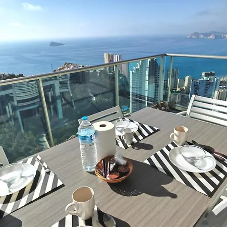 Skyline 39 Increibles Vistas Al Mar Desde La Terraza Privada En La Planta 39 Apartment *