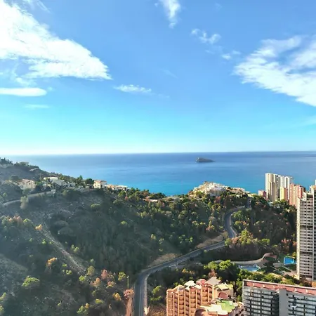 Apartment 36th Floor - Highrise With Private Terrace & Amazing Sea Views