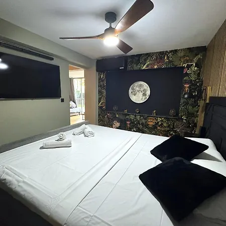 Albatros Luxury Ground Floor Apartment *