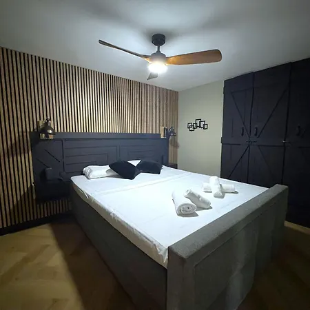 Albatros Luxury Ground Floor Apartment Benidorm