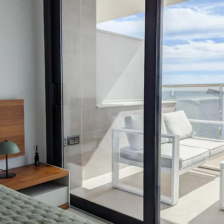Sunset Cliffs Sea & Art Apartment
