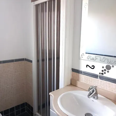 Tu Paraiso Costero En Playa De Poniente, Vistas Al Mar, Arena Dorada Y Un Entorno De Lujo Apartamento
