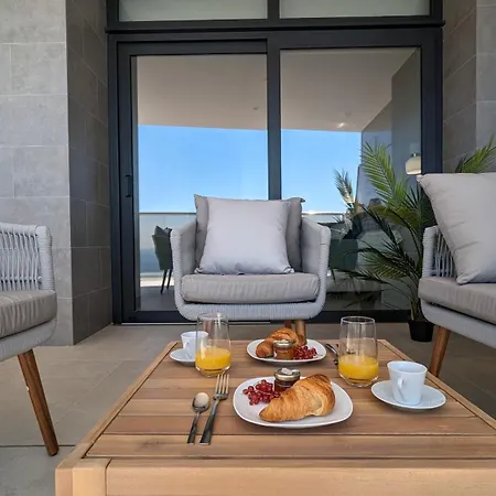 Sunset Cliffs Relax & Enjoy Apartment