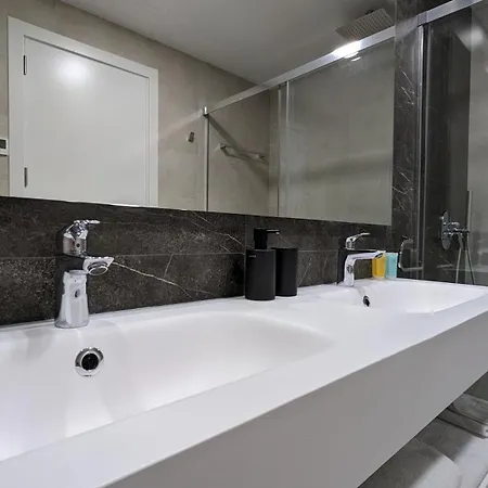 Sunset Cliffs Superb Apartment