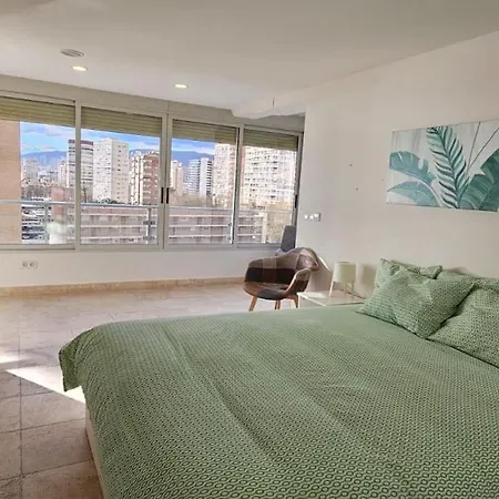 Sunny Breeze Apartment *