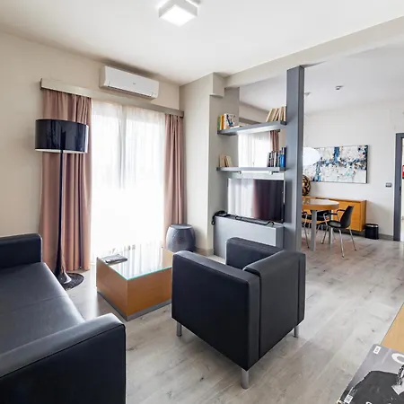Hotell Oasis Plaza 3*