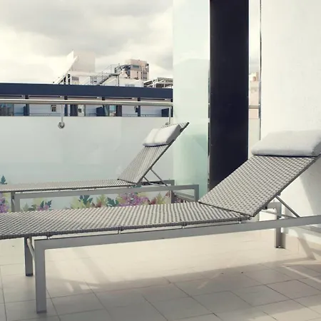 Oasis Plaza Hotell