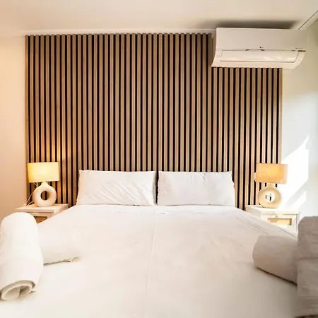 Stylish Seaview With Pool Access Apartment *