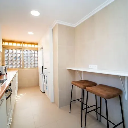 Apartment Stylish Seaview With Pool Access *