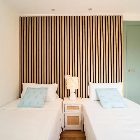 Stylish Seaview With Pool Access Apartment Benidorm