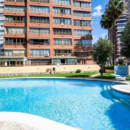 Stylish Seaview With Pool Access