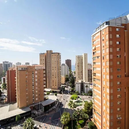 Apartment Stylish Seaview With Pool Access
