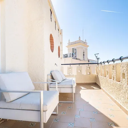 El Castell - Adults Only
