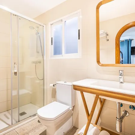 El Castell - Adults Only Apartment
