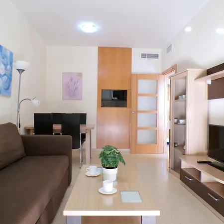 Apartment Con Jacuzzi, Sauna, Gimnasio Y Piscina Enfrente Del Mar *