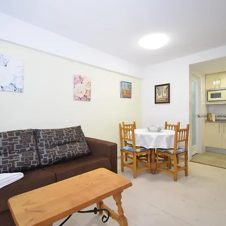 Gemelos 15e - Arena Apartment *